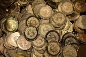 Fintech. Un confronto competitivo tra eMoney, legal tender e valute digitali