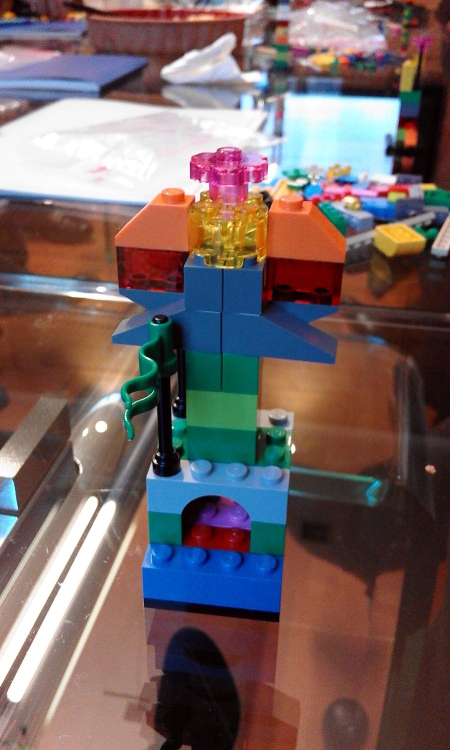 Un modello LEGO costruito durante la sessione di LEGO Serious Play del team ADLP